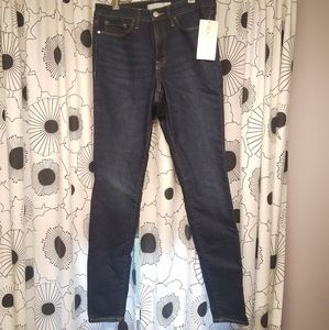 Athleta Sculptek Ultra Skinny Midnight Jean in 8T